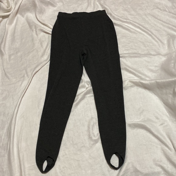 Used NY&CO a nice pair of sweatpants. 🤍 - Picture 11 of 11